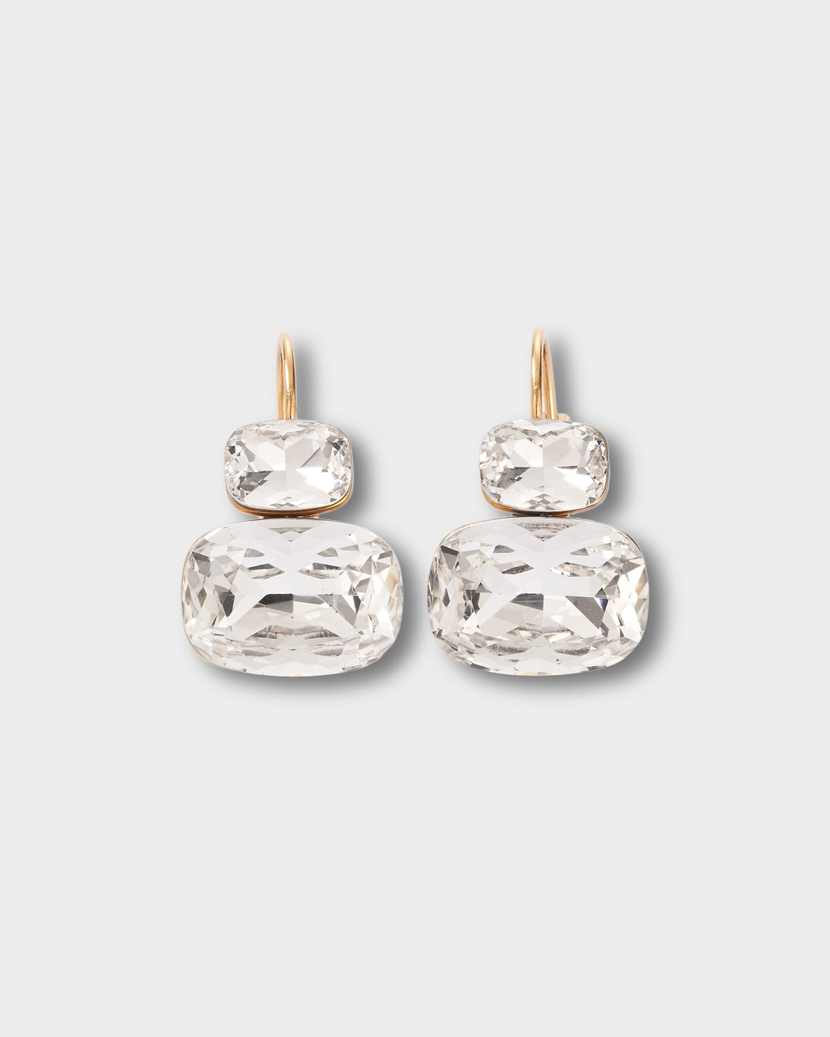 Jazmin White Earrings