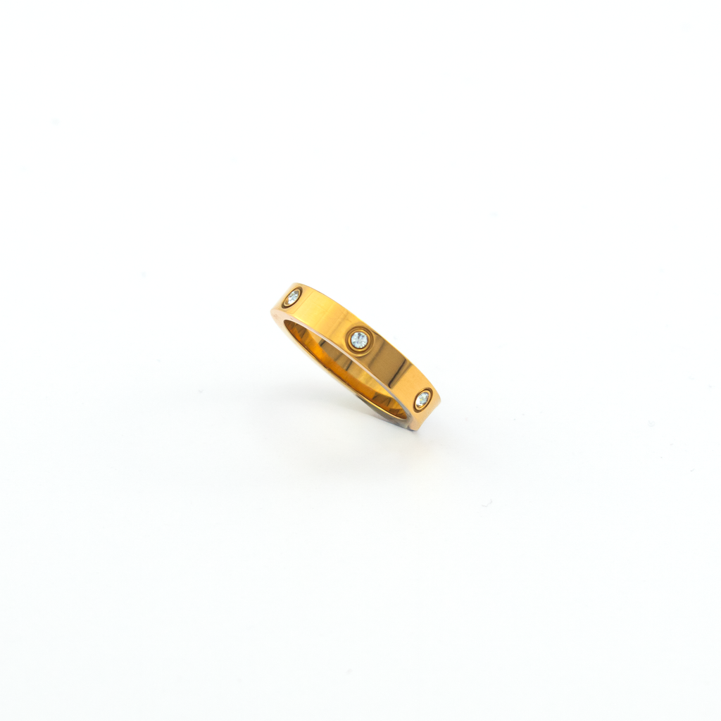 Love Band Gold Ring
